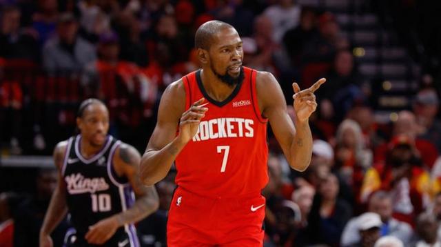 火箭队整体表现出众，以出色发挥击败对手的简单介绍