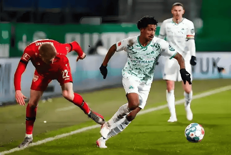 柏林赫塔客场反败为胜,赢得关键胜利吗