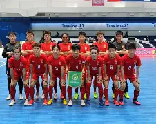 柬埔寨女足队员奋勇拼搏,为荣誉而战(与同志们一道奋勇拼搏) 柬埔寨女足队员奋勇拼搏,为荣誉而战(与同志们一道奋勇拼搏)